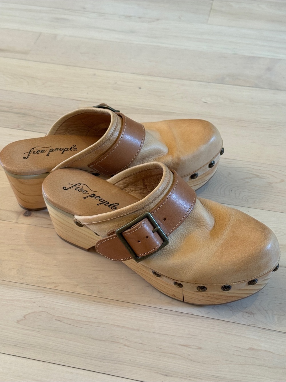 Free People Culver City Leather Wood Clogs-Taupe Brown Size 38 EU 7/7.5 US-Boho